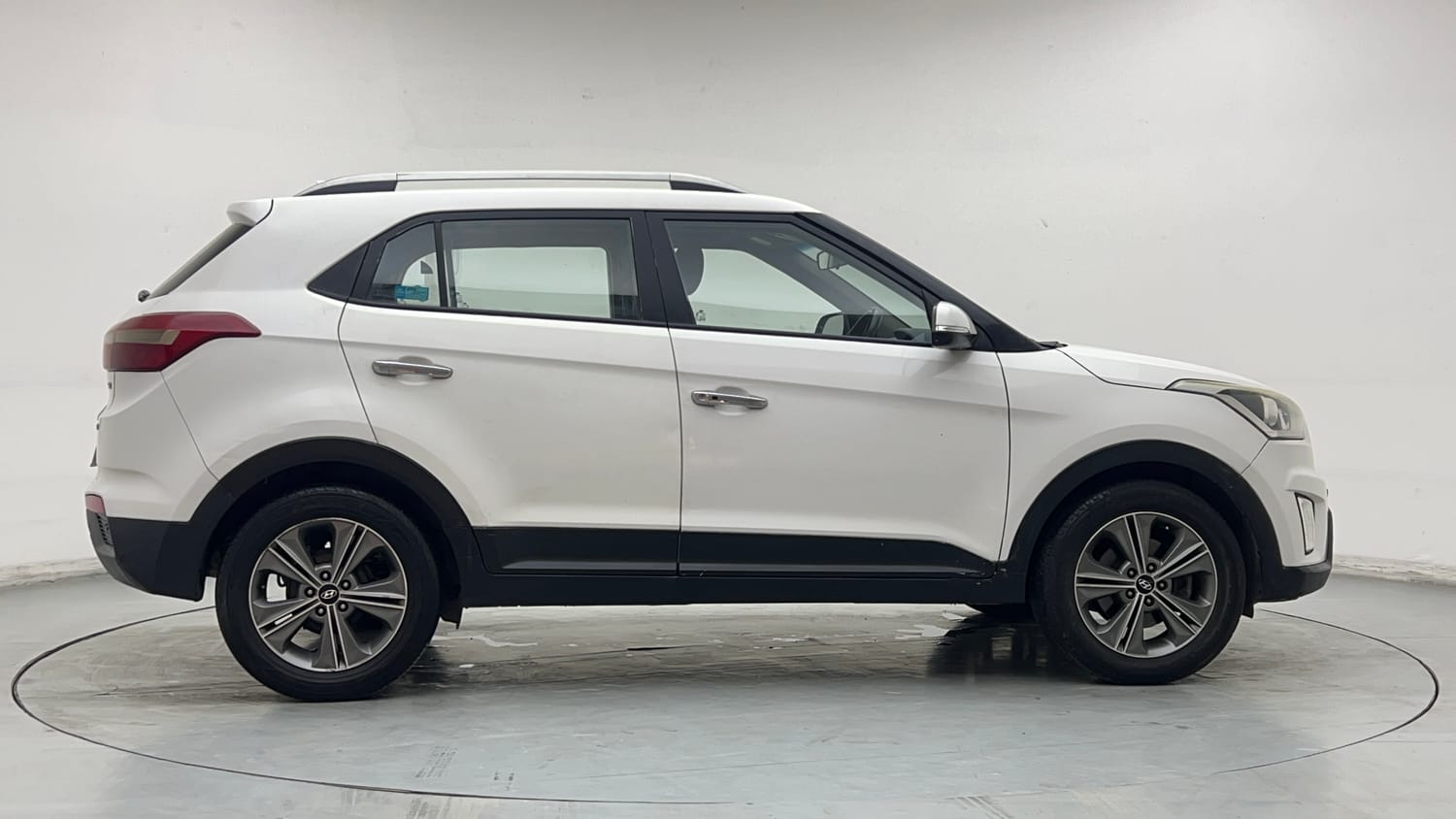Used 2018 Hyundai Creta SX Plus 1.6 AT Petrol Petrol Automatic exterior RIGHT SIDE VIEW