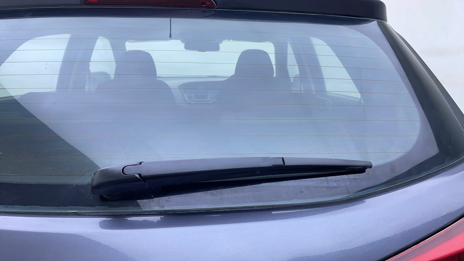 Used 2015 Hyundai Elite i20 Asta 1.2 Petrol Manual top_features Rear wiper