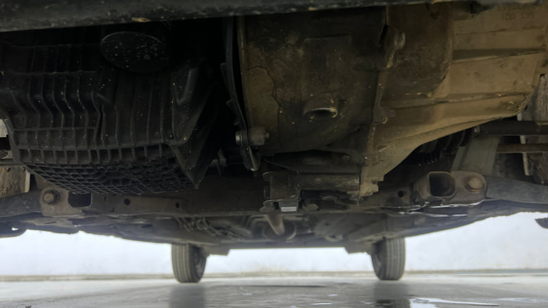 Used 2018 Renault Kwid 1.0 RXT Petrol Manual extra FRONT LEFT UNDERBODY VIEW