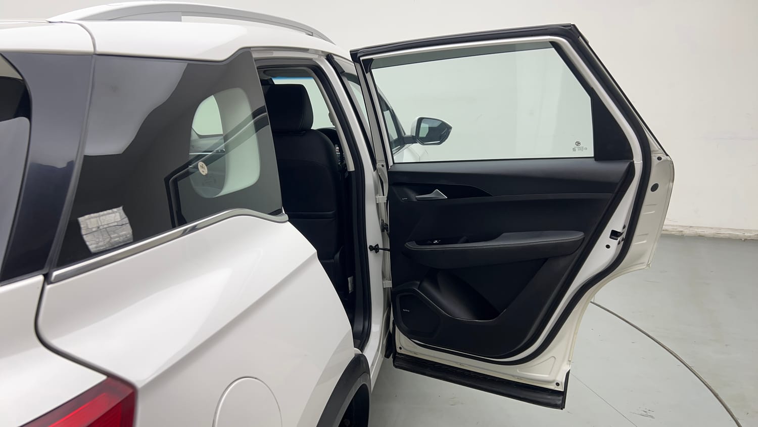 Used 2020 MG Motors Hector Sharp 1.5 DCT Petrol Petrol Automatic interior RIGHT REAR DOOR OPEN VIEW