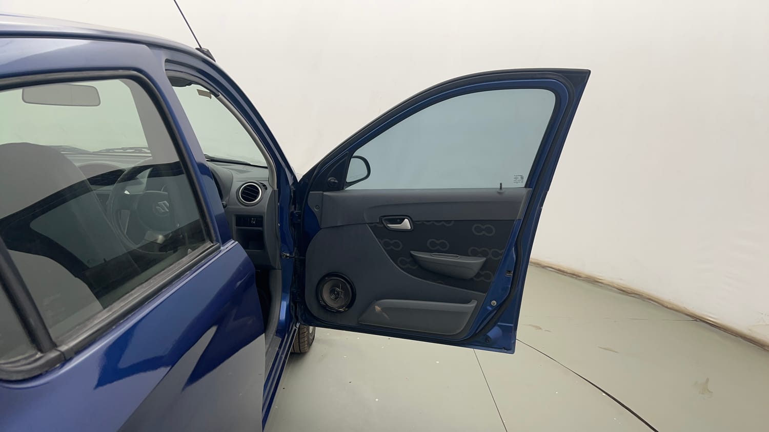 Used 2014 Maruti Suzuki Alto 800 Lxi Petrol Manual interior RIGHT FRONT DOOR OPEN VIEW