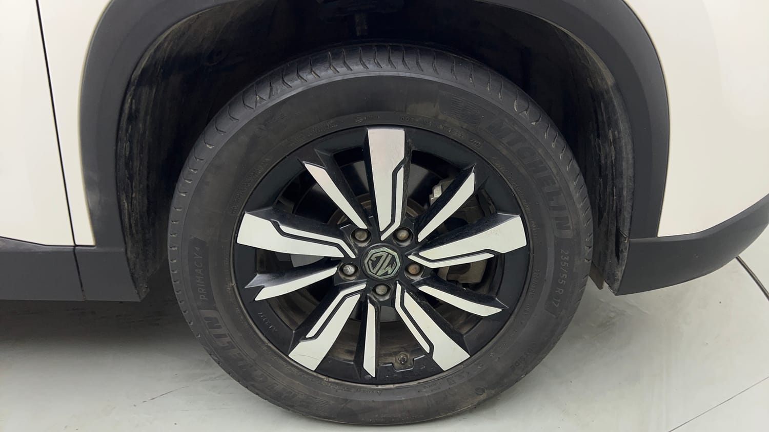 Used 2020 MG Motors Hector Sharp 1.5 DCT Petrol Petrol Automatic tyres RIGHT FRONT TYRE RIM VIEW