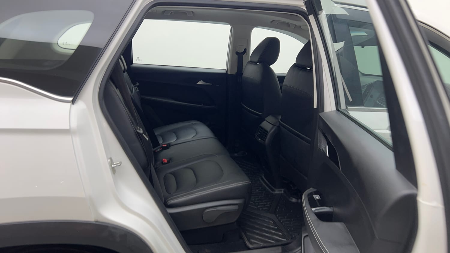 Used 2020 MG Motors Hector Sharp 1.5 DCT Petrol Petrol Automatic interior RIGHT SIDE REAR DOOR CABIN VIEW