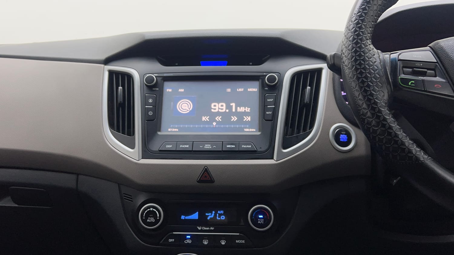 Used 2018 Hyundai Creta SX Plus 1.6 AT Petrol Petrol Automatic interior MUSIC SYSTEM & AC CONTROL VIEW