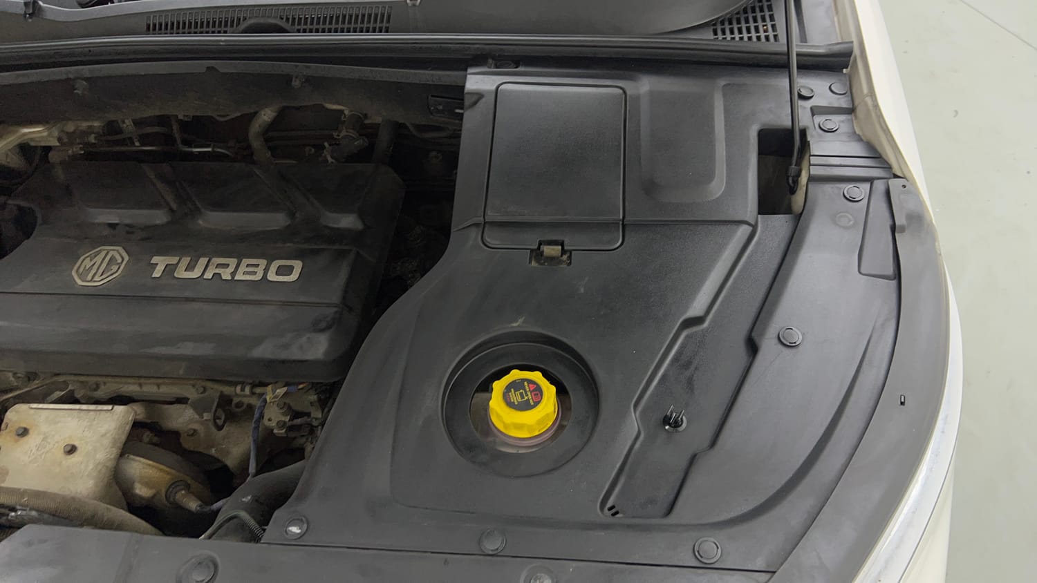 Used 2020 MG Motors Hector Sharp 1.5 DCT Petrol Petrol Automatic engine ENGINE LEFT SIDE VIEW