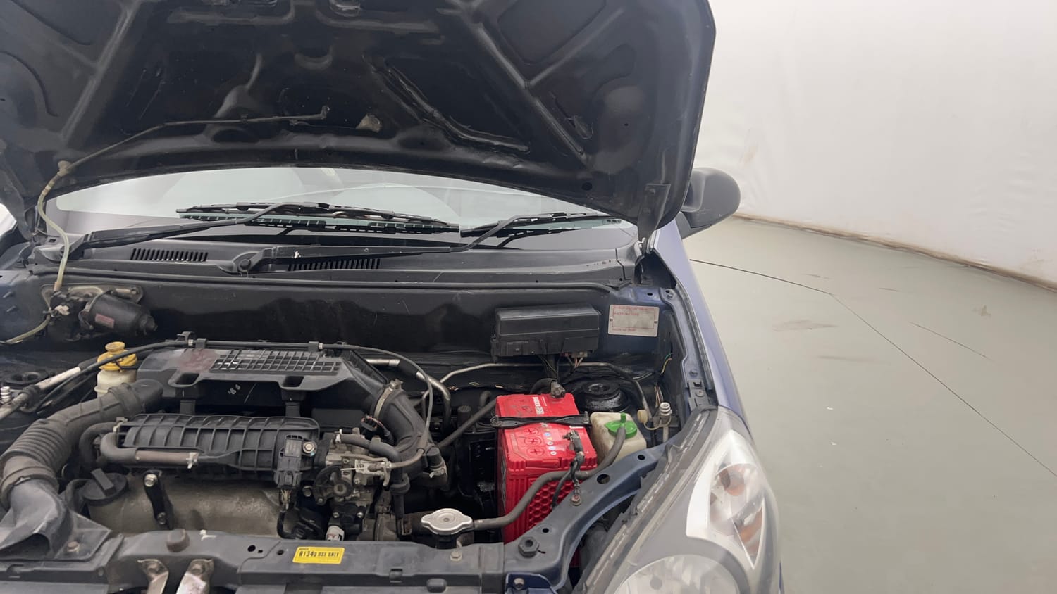 Used 2014 Maruti Suzuki Alto 800 Lxi Petrol Manual engine ENGINE LEFT SIDE HINGE & APRON VIEW