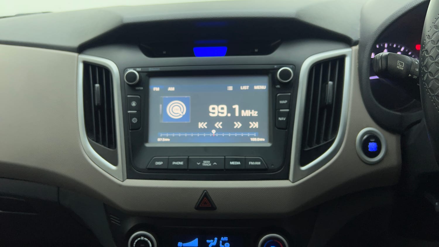 Used 2018 Hyundai Creta SX Plus 1.6 AT Petrol Petrol Automatic top_features Integrated (in-dash) music system