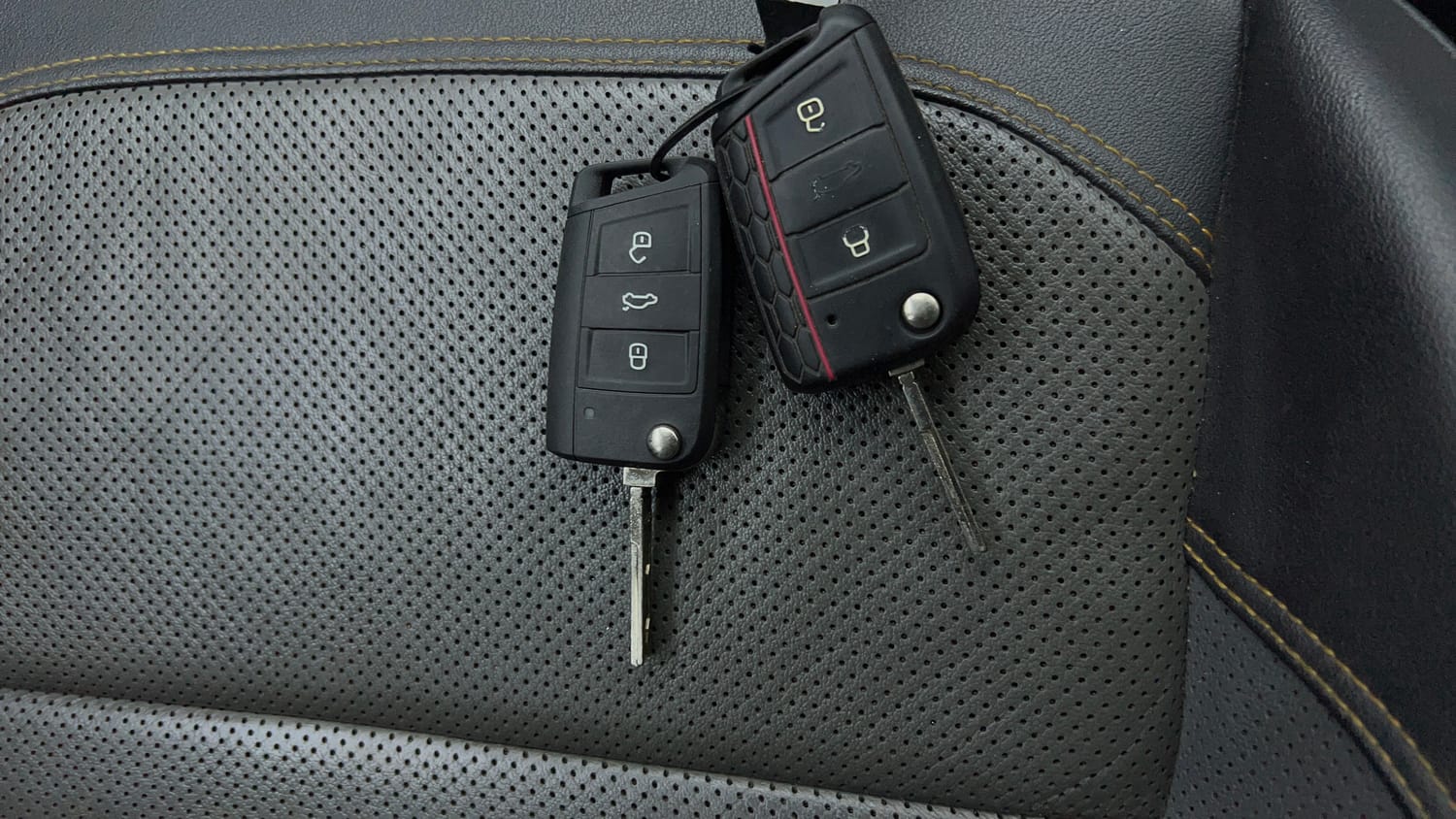 Used 2022 Skoda Kushaq Style 1.0L TSI MT Petrol Manual extra CAR KEY VIEW