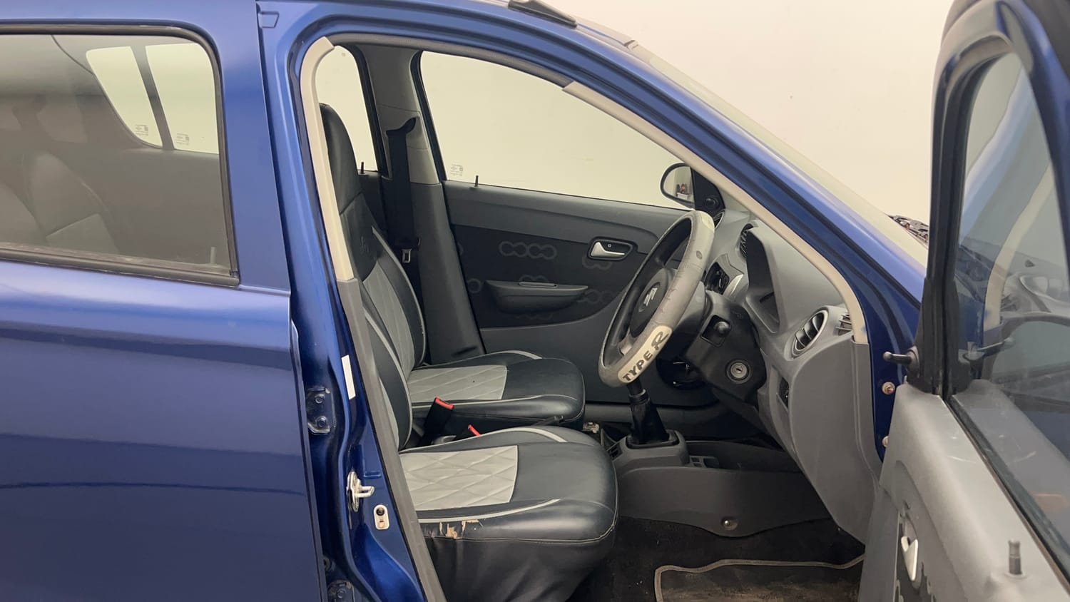Used 2014 Maruti Suzuki Alto 800 Lxi Petrol Manual interior RIGHT SIDE FRONT DOOR CABIN VIEW
