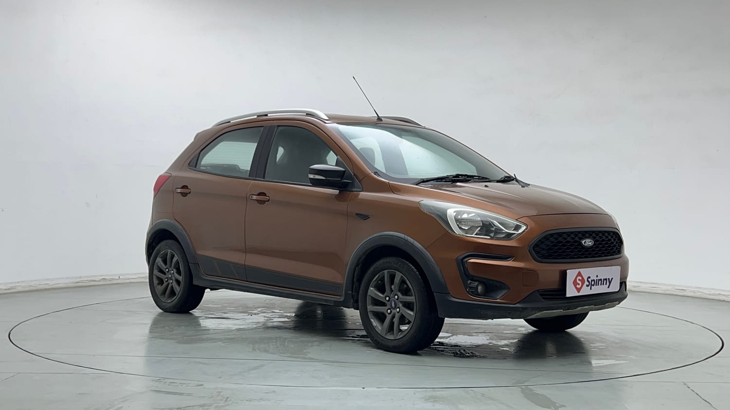 Used 2018 Ford Freestyle Titanium 1.2 Ti-VCT Petrol Manual exterior RIGHT FRONT CORNER VIEW