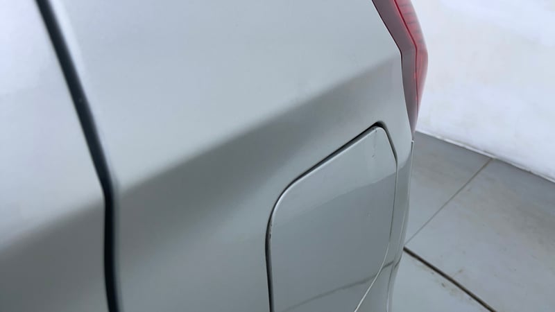 Used 2018 Maruti Suzuki Alto 800 VXi Petrol Manual dents MINOR DENT