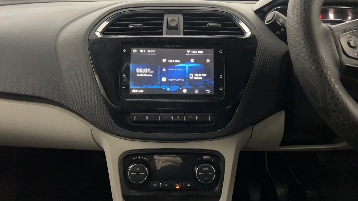 Used 2022 Tata Tiago XZ Plus CNG Cng Manual interior MUSIC SYSTEM & AC CONTROL VIEW