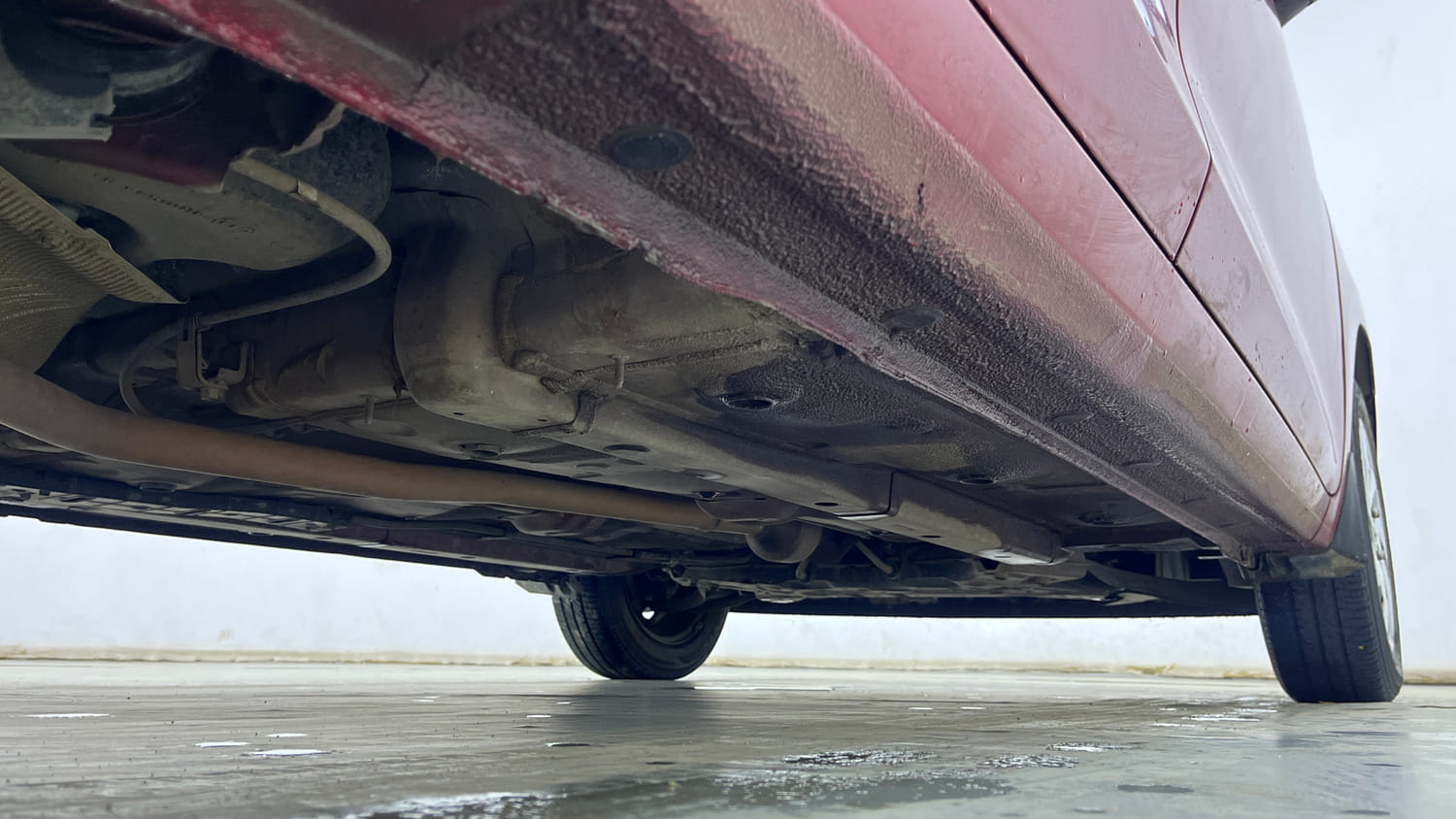 Used 2022 Hyundai Santro Sportz Petrol Manual extra REAR RIGHT UNDERBODY VIEW