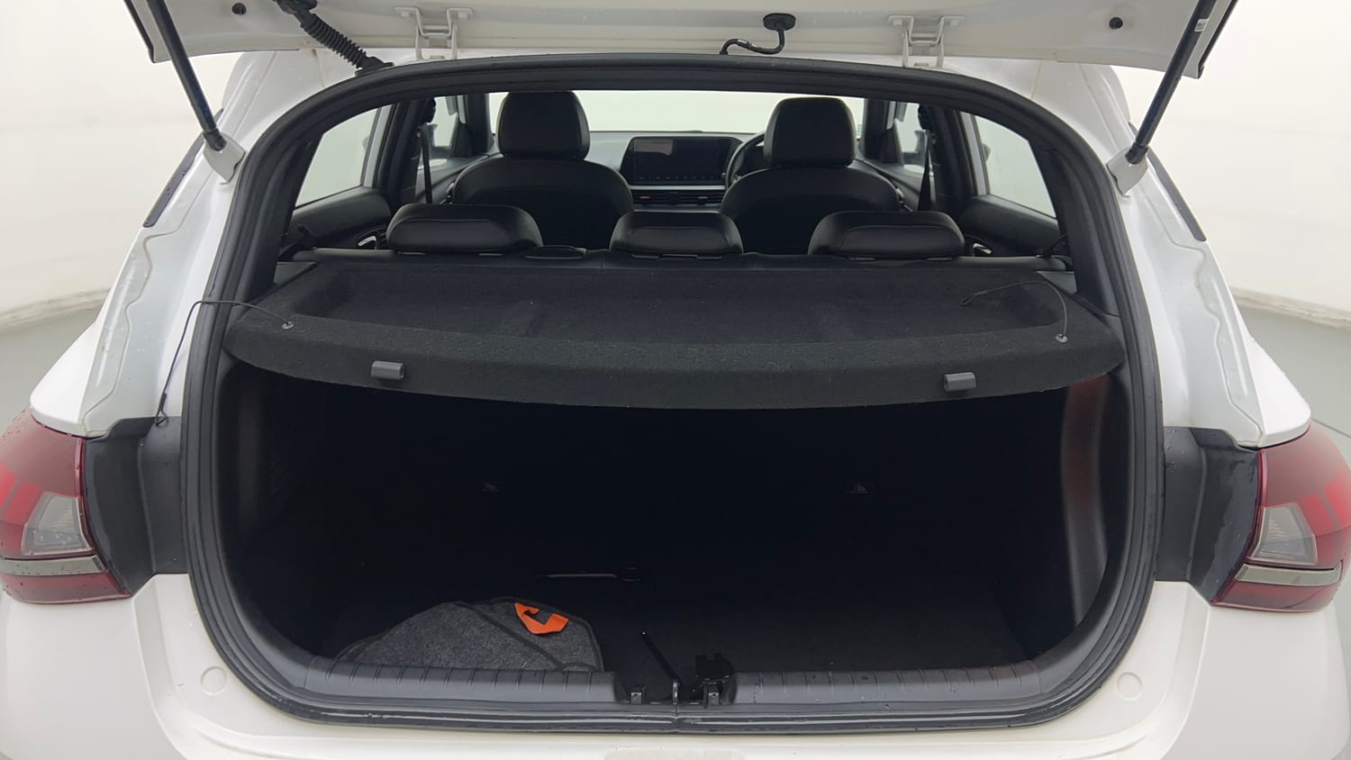 Used 2023 Hyundai i20 N Line N8 1.0 Turbo DCT Petrol Automatic interior DICKY INSIDE VIEW