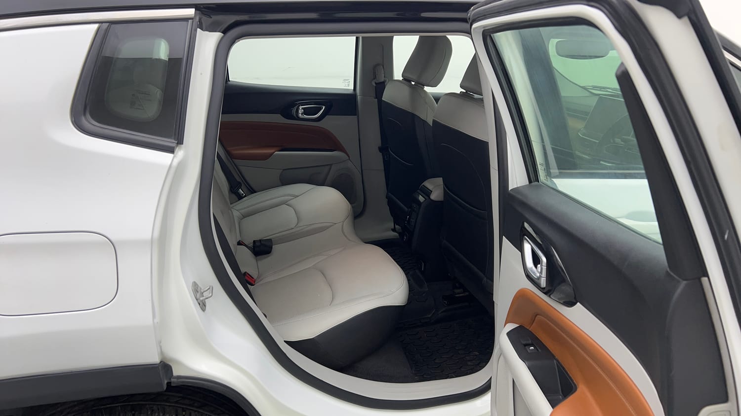 Used 2021 Jeep Compass Limited (O) 2.0 Diesel Diesel Manual interior RIGHT SIDE REAR DOOR CABIN VIEW