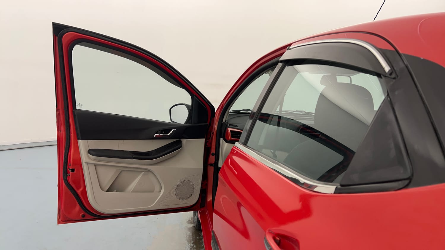 Used 2022 Tata Tiago XZ Plus CNG Cng Manual interior LEFT FRONT DOOR OPEN VIEW