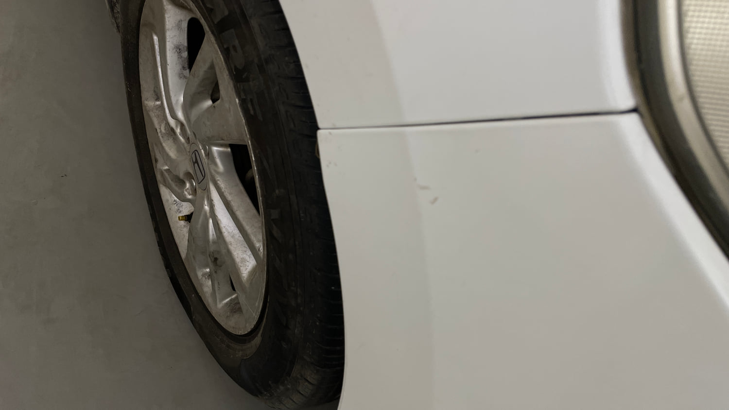 Used 2016 Honda Jazz VX Diesel Diesel Manual dents MINOR SCRATCH