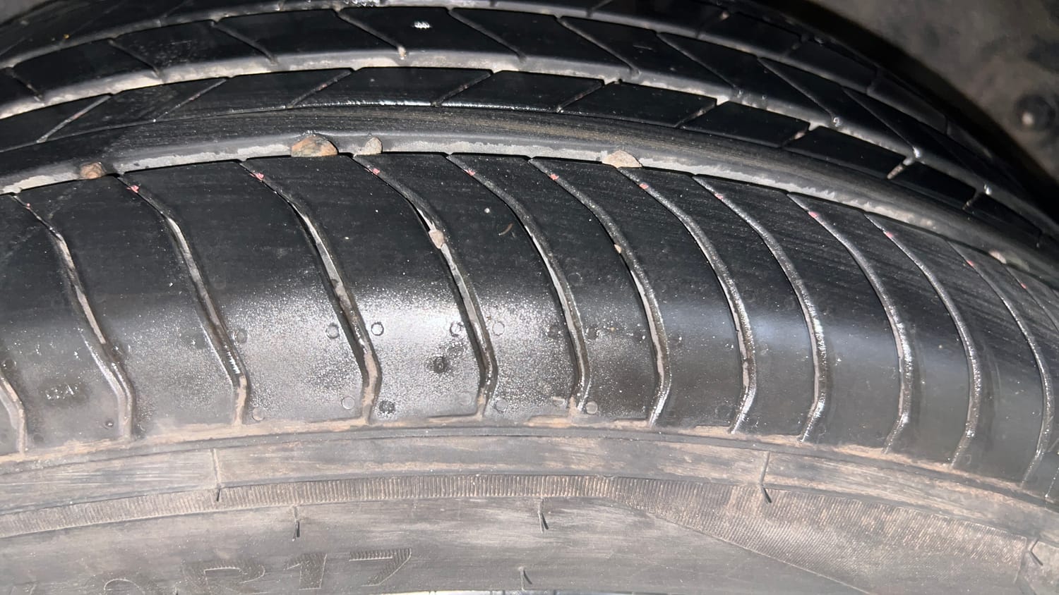 Used 2026 Maruti Suzuki Victoris ZXI+ (O) MT 2W Petrol Manual tyres LEFT REAR TYRE TREAD VIEW