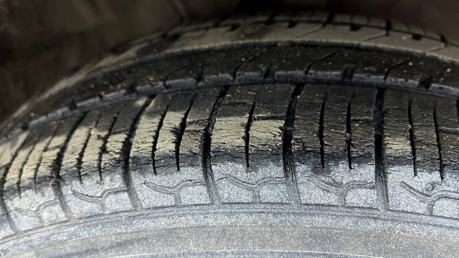 Used 2022 Hyundai Santro Sportz Petrol Manual tyres RIGHT FRONT TYRE TREAD VIEW