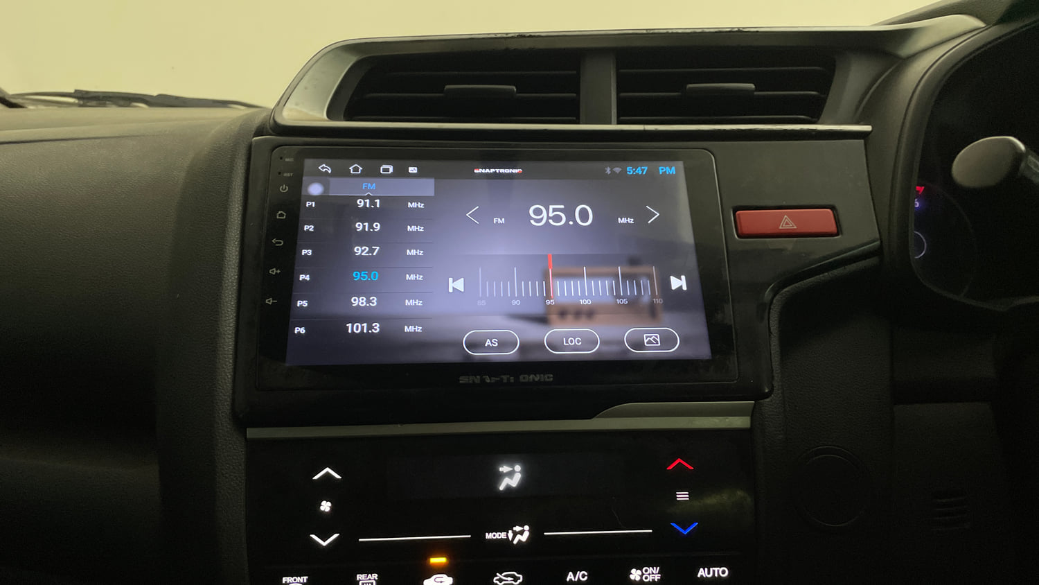 Used 2016 Honda Jazz VX Diesel Diesel Manual top_features Touch screen infotainment system