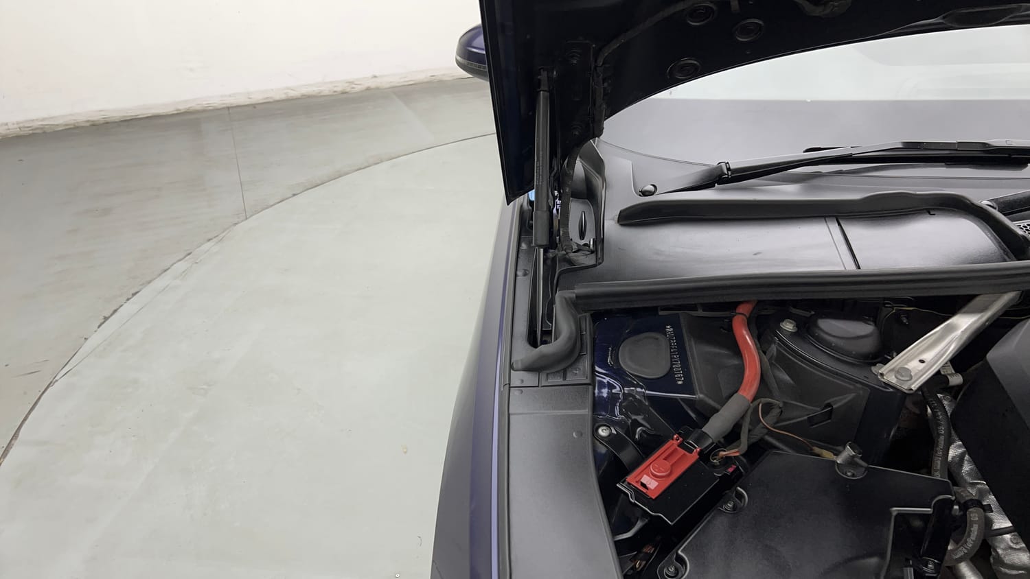 Used 2023 Audi A4 Premium Plus 40 TFSI Petrol Automatic engine ENGINE RIGHT SIDE HINGE & APRON VIEW
