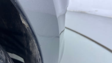 minor_scratch_0