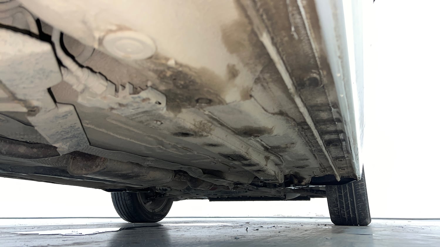Used 2023 Skoda Slavia Style 1.0L TSI AT Petrol Automatic extra REAR RIGHT UNDERBODY VIEW