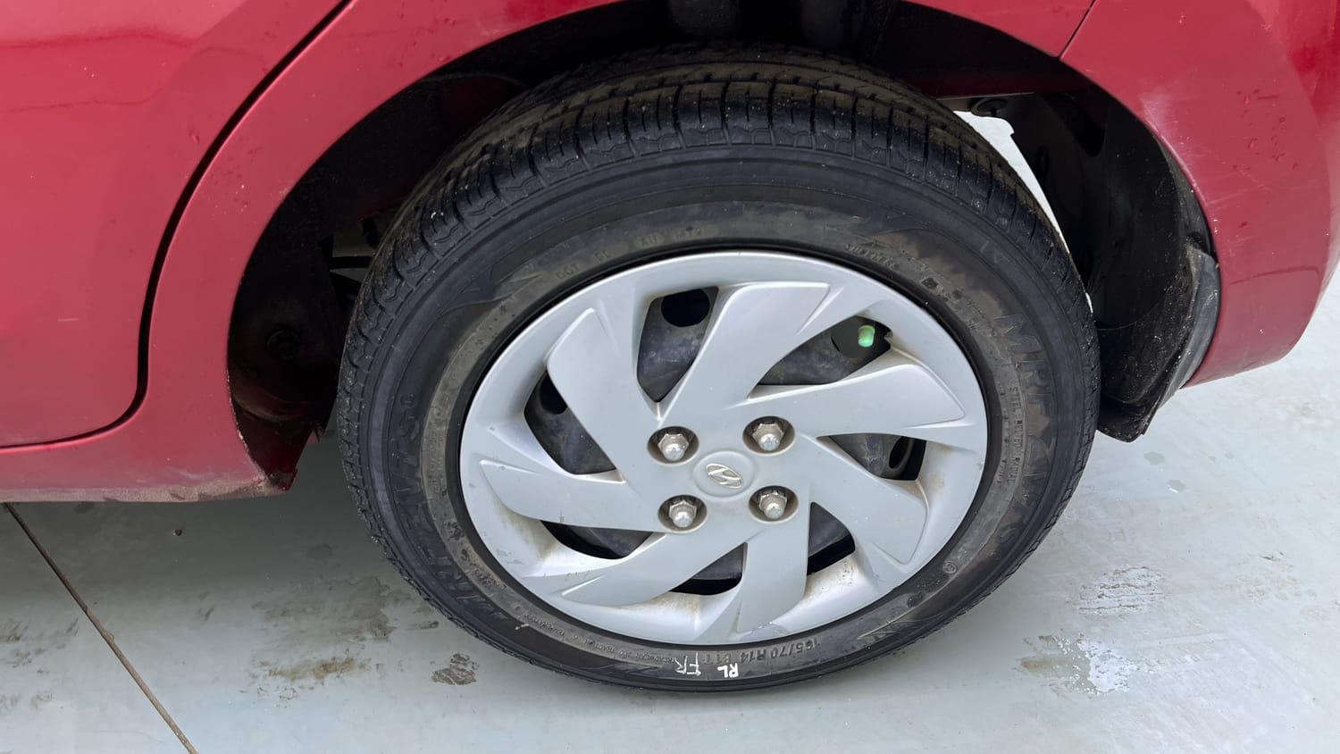 Used 2022 Hyundai Santro Sportz Petrol Manual tyres LEFT REAR TYRE RIM VIEW