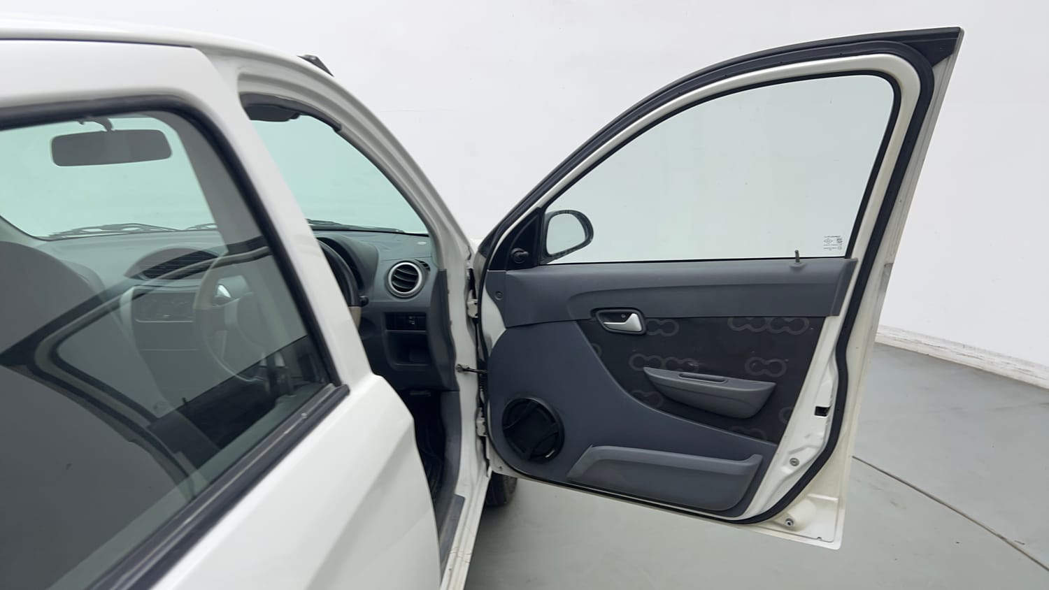 Used 2014 Maruti Suzuki Alto 800 Lxi Petrol Manual interior RIGHT FRONT DOOR OPEN VIEW