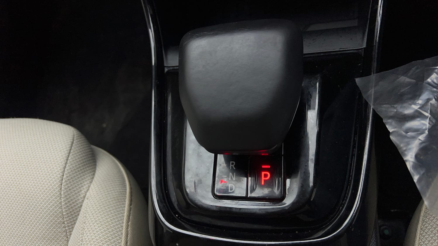 Used 2025 Tata Altroz Accomplished Plus S Petrol 6DCT Petrol Automatic interior GEAR  KNOB VIEW
