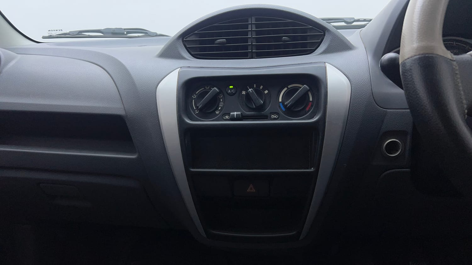 Used 2014 Maruti Suzuki Alto 800 Lxi Petrol Manual interior MUSIC SYSTEM & AC CONTROL VIEW