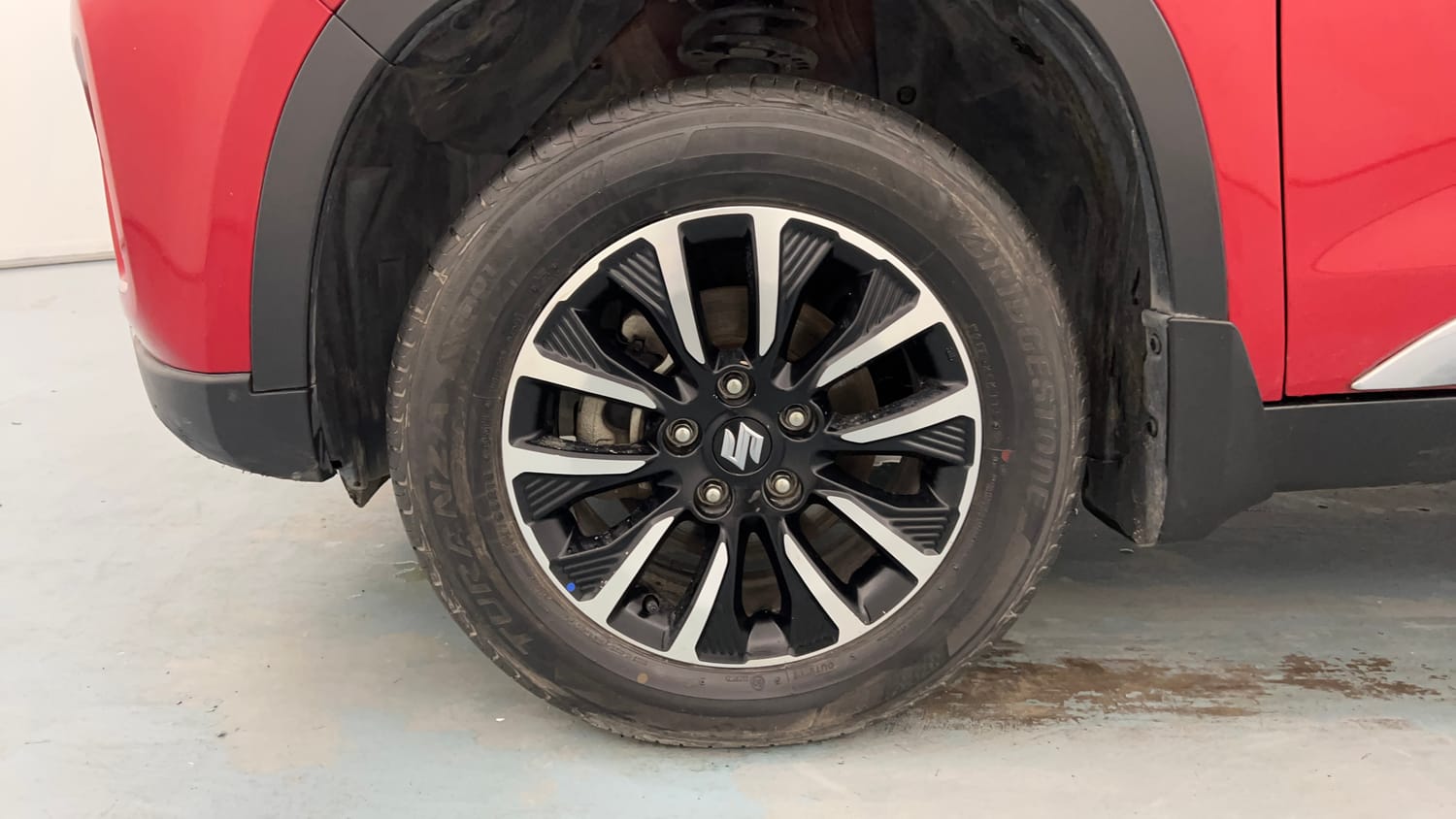 Used 2021 Maruti Suzuki Vitara Brezza [2020-2022] ZXI Plus Dual Tone Petrol Manual tyres LEFT FRONT TYRE RIM VIEW