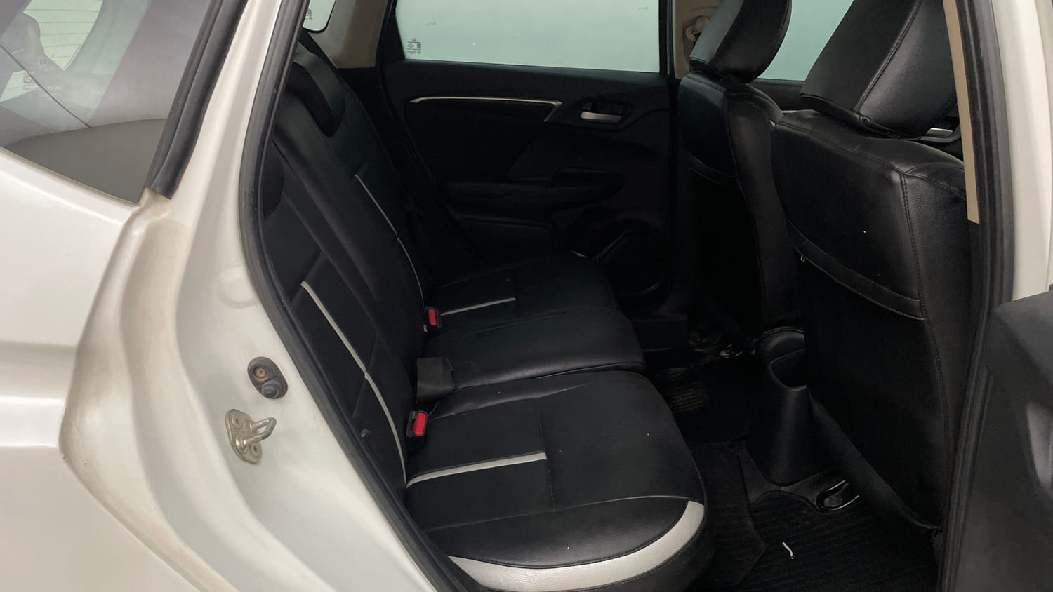 Used 2016 Honda Jazz VX Diesel Diesel Manual interior RIGHT SIDE REAR DOOR CABIN VIEW