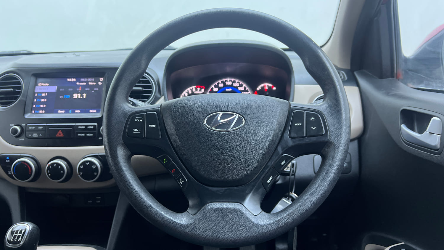 Used 2019 Hyundai Grand i10 Sportz 1.2 Kappa VTVT Petrol Manual interior STEERING VIEW