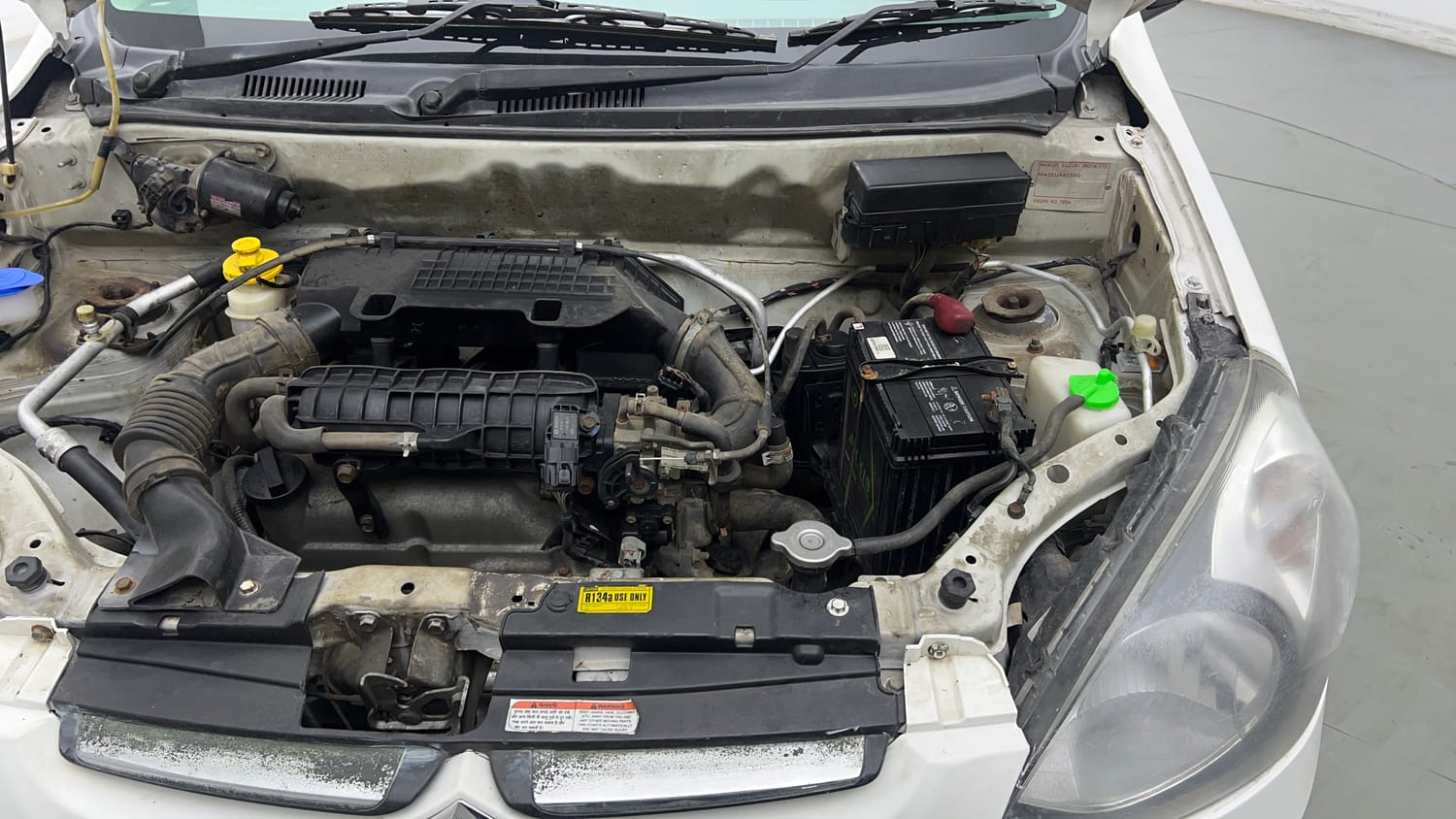 Used 2014 Maruti Suzuki Alto 800 Lxi Petrol Manual engine ENGINE LEFT SIDE VIEW