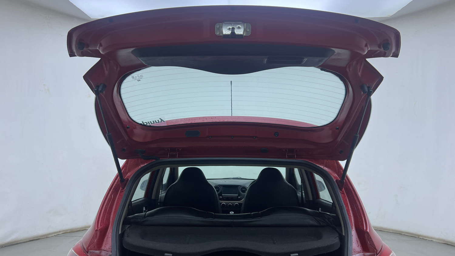 Used 2019 Hyundai Grand i10 Sportz 1.2 Kappa VTVT Petrol Manual interior DICKY DOOR OPEN VIEW
