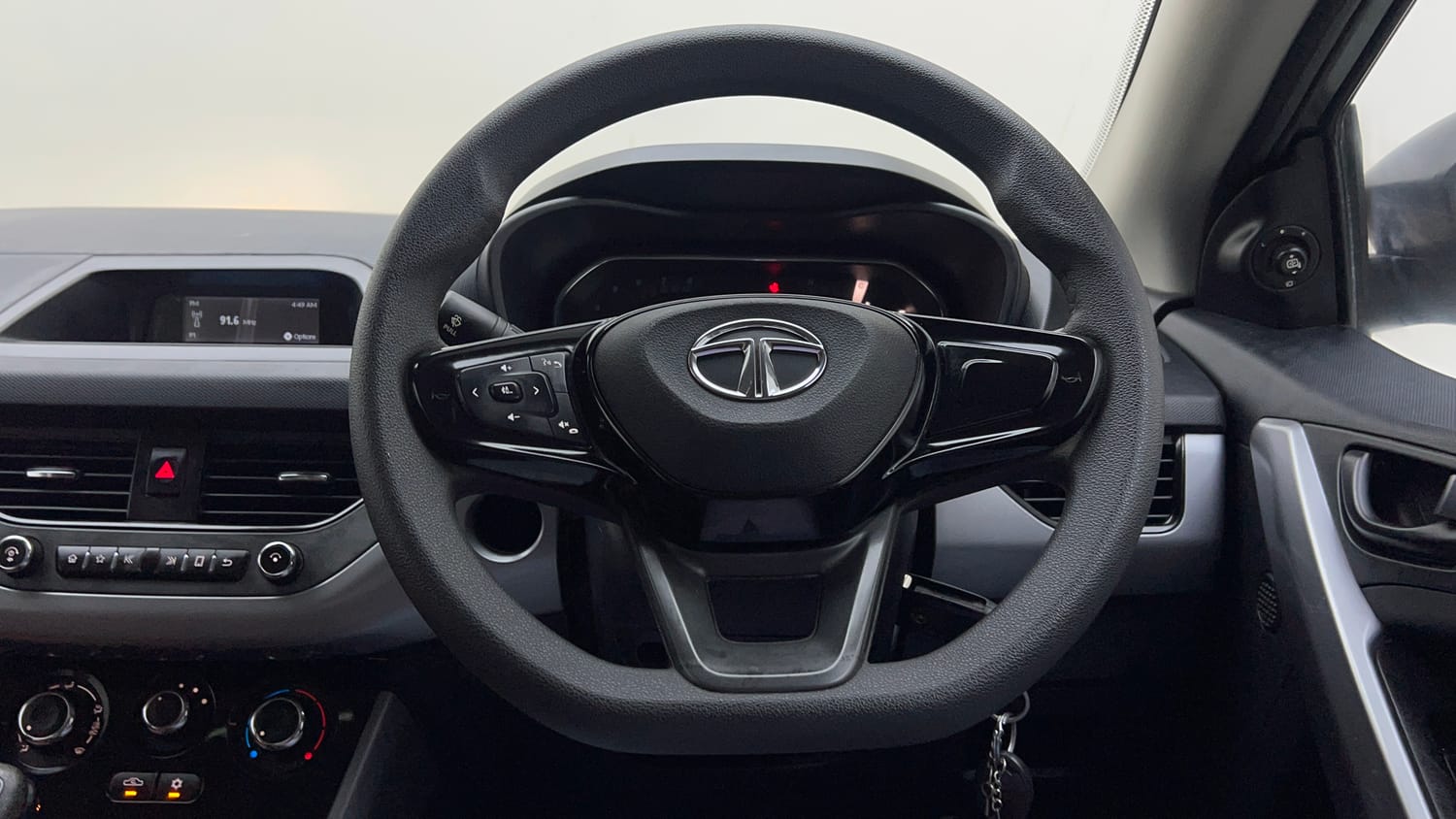 Used 2022 Tata Nexon XM (S) Petrol Manual interior STEERING VIEW
