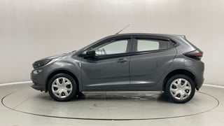 Used 2024 Tata Altroz XT Petrol Petrol Manual exterior LEFT SIDE VIEW