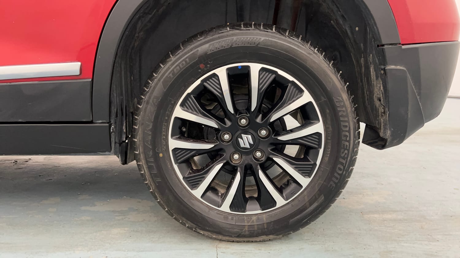 Used 2021 Maruti Suzuki Vitara Brezza [2020-2022] ZXI Plus Dual Tone Petrol Manual tyres LEFT REAR TYRE RIM VIEW