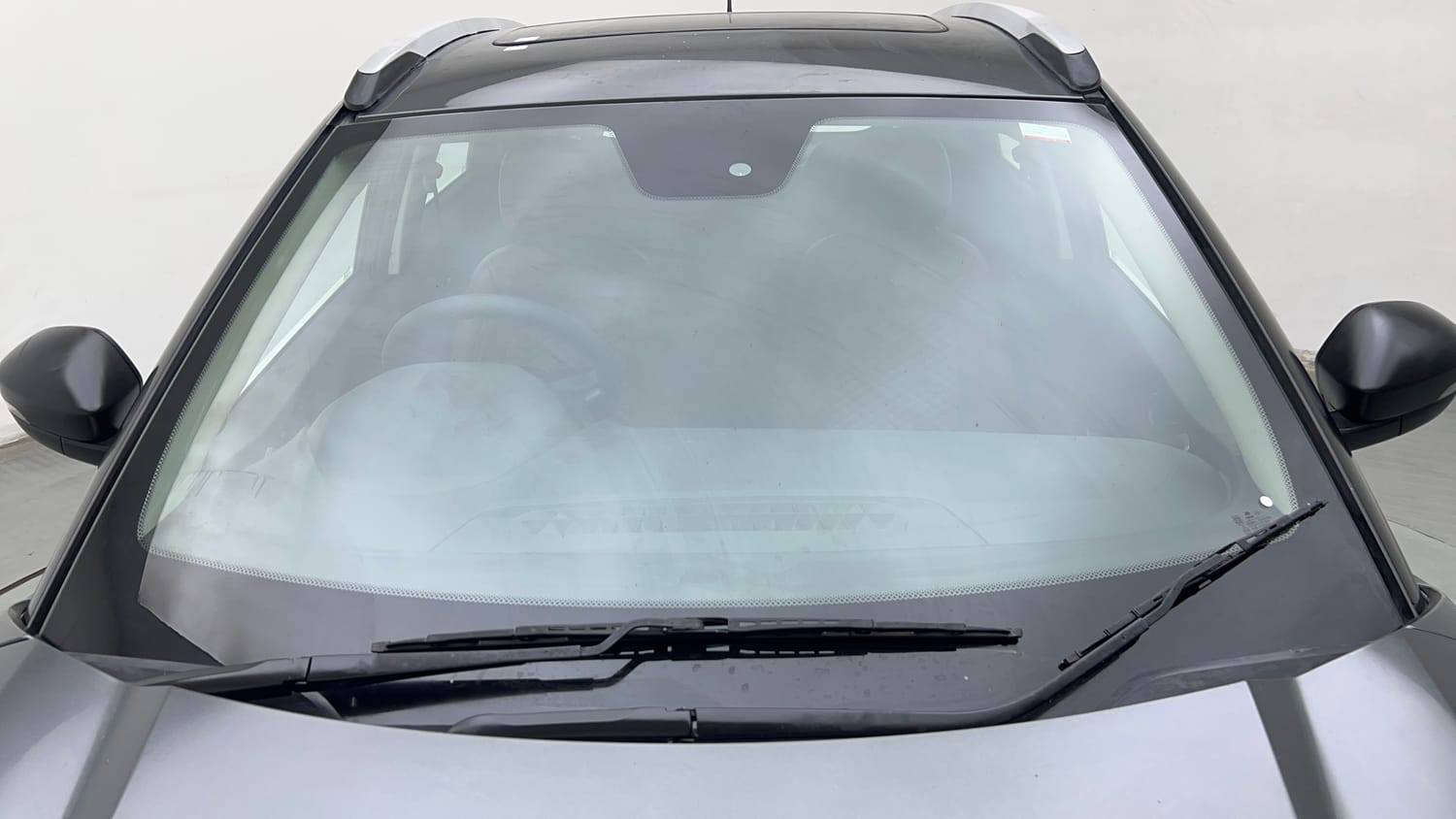 Used 2022 Tata Nexon XM (S) Petrol Manual exterior FRONT WINDSHIELD VIEW