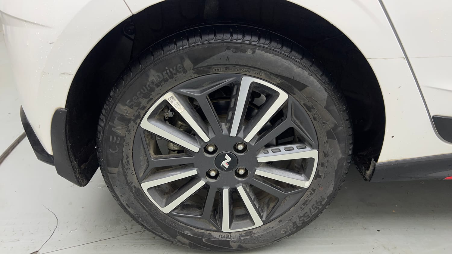 Used 2023 Hyundai i20 N Line N8 1.0 Turbo DCT Petrol Automatic tyres RIGHT REAR TYRE RIM VIEW