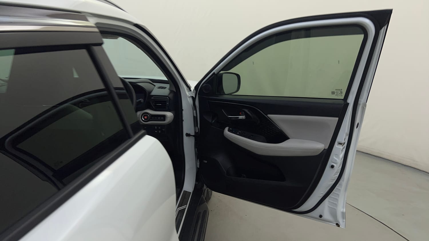 Used 2026 Maruti Suzuki Victoris ZXI+ (O) MT 2W Petrol Manual interior RIGHT FRONT DOOR OPEN VIEW