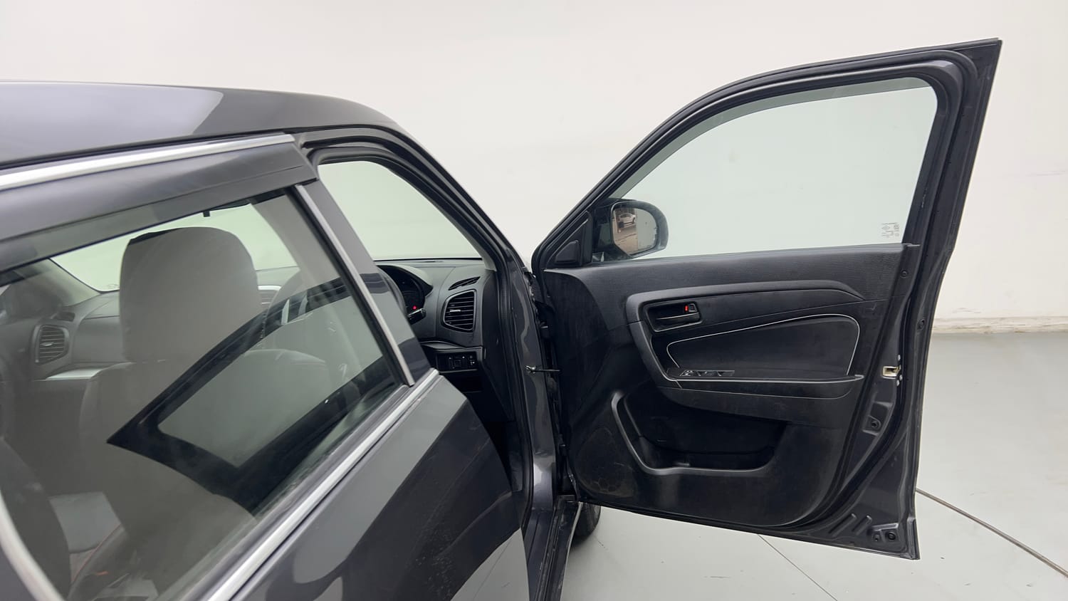 Used 2021 maruti-suzuki Vitara Brezza LXi Petrol Manual interior RIGHT FRONT DOOR OPEN VIEW