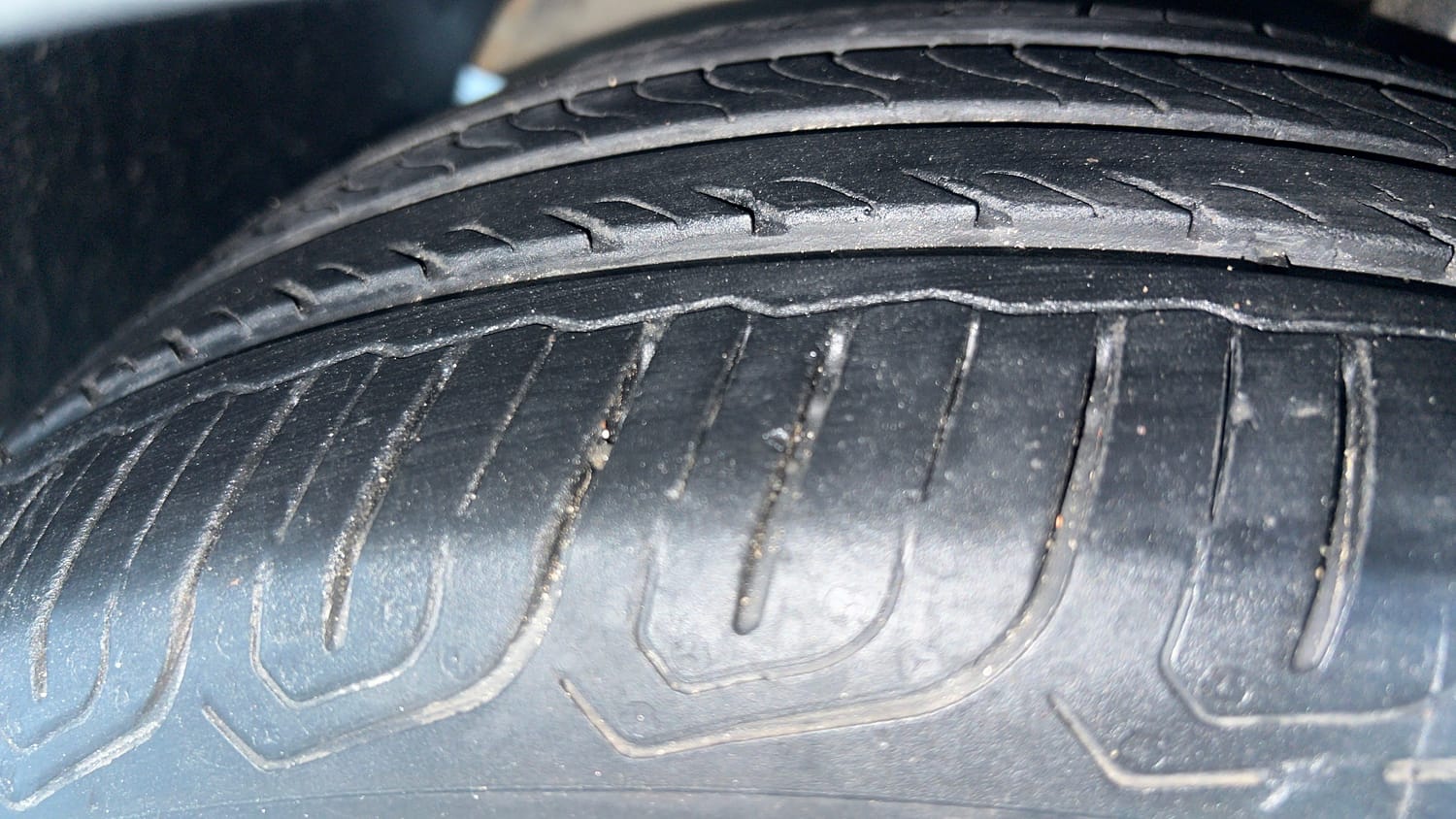 Used 2018 Ford Freestyle Titanium 1.2 Ti-VCT Petrol Manual tyres LEFT FRONT TYRE TREAD VIEW