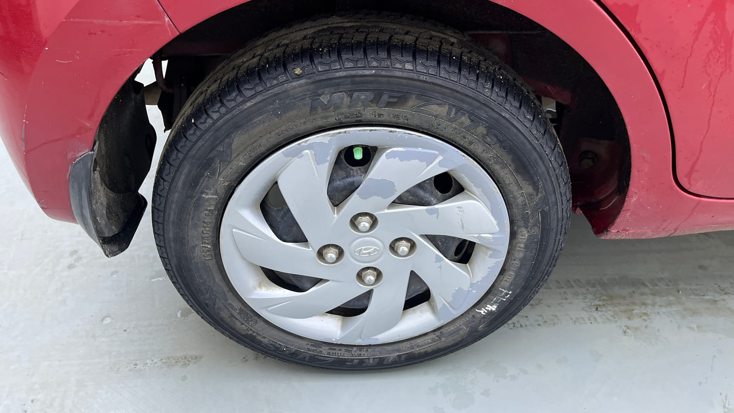 Used 2022 Hyundai Santro Sportz Petrol Manual tyres RIGHT REAR TYRE RIM VIEW