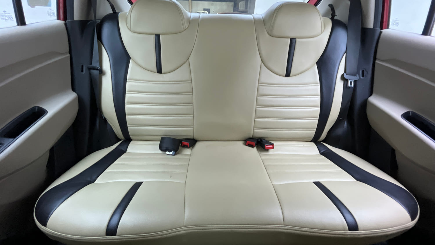 Used 2022 Hyundai Santro Sportz Petrol Manual interior REAR SEAT CONDITION VIEW