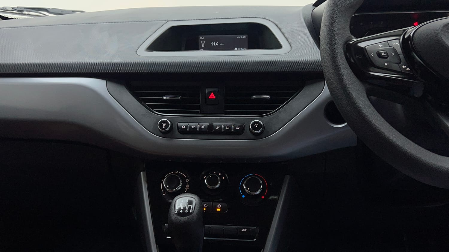 Used 2022 Tata Nexon XM (S) Petrol Manual interior MUSIC SYSTEM & AC CONTROL VIEW