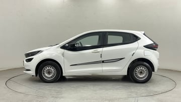 Used 2024 Tata Altroz XE Petrol Petrol Manual Image