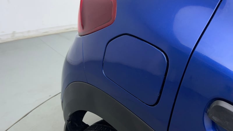 Used 2020 Renault Kwid CLIMBER 1.0 Opt Petrol Manual dents MINOR SCRATCH