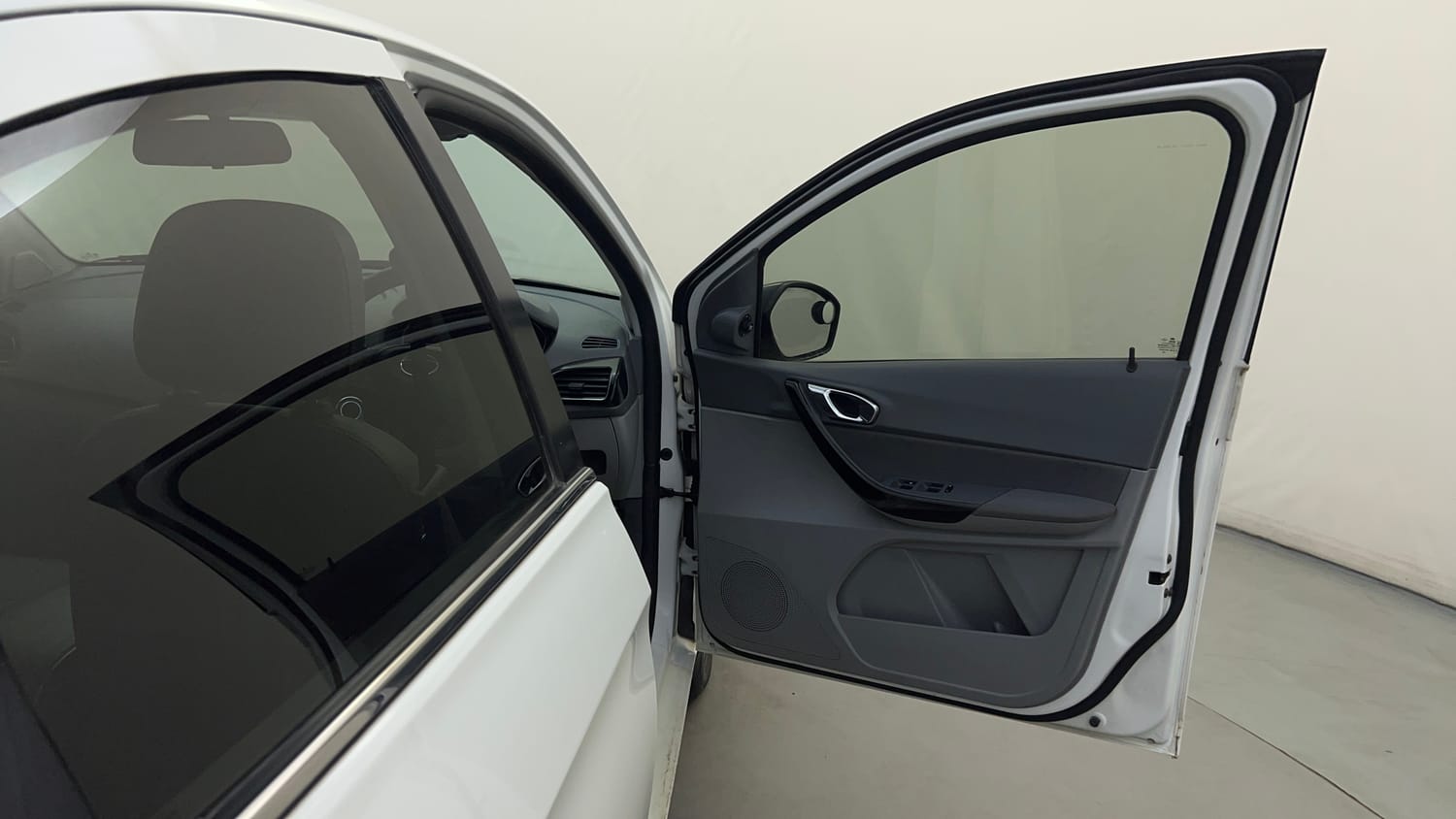 Used 2021 Tata Tigor XZ Plus Petrol Manual interior RIGHT FRONT DOOR OPEN VIEW